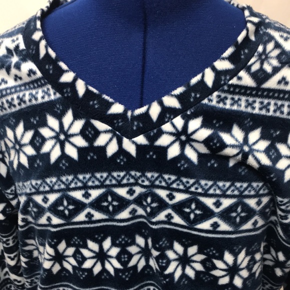 Hotel Spa Pajama Top - Picture 2 of 7